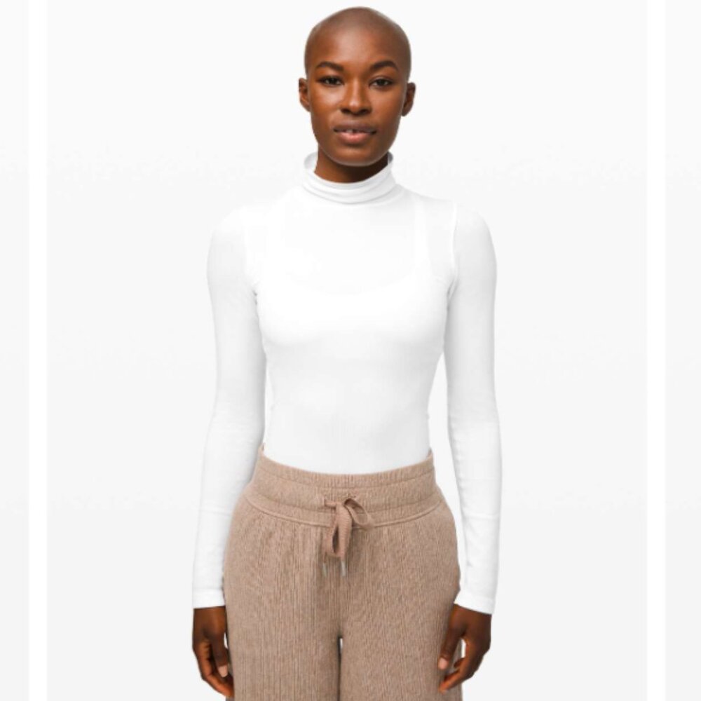 Brand new Lululemon Yin Vibes white ribbed turtleneck top shirt
